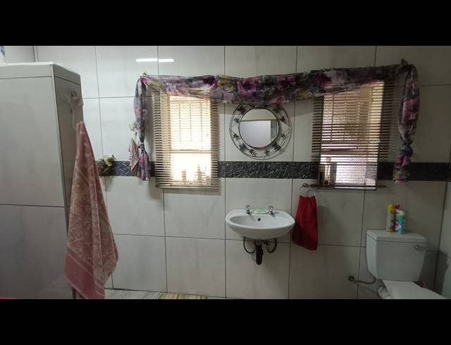 3 BEDROOM HOUSE FOR SALE IN VANDERBIJLPARK SE 1